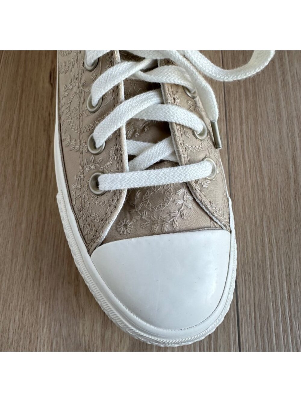 ❤️Converse Chuck Taylor All Star Lift Bow Sz 8 Women's Shoes Embroidered A10246C - Picture 10 of 14